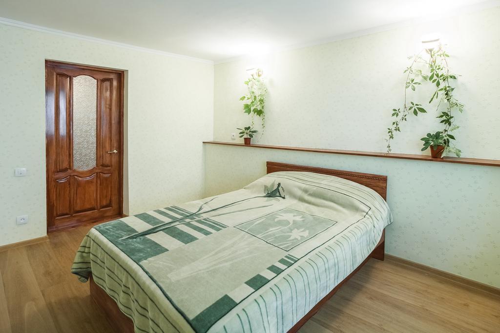Apartment On Zhukovskogo Odessa Exterior foto